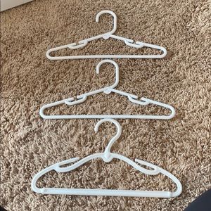 baby size clothing hangers